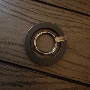 Velvet Caviar Black MagSafe Grip